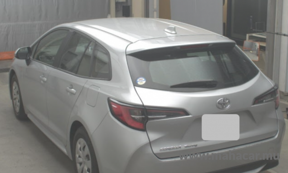 2022 Toyota Corolla Touring photo 2