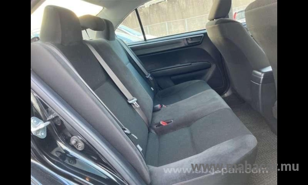 2018 Toyota Corolla Axio photo 9