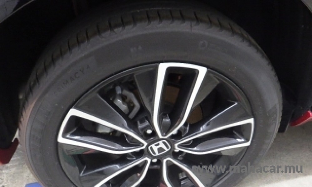 2021 Honda VEZEL HV photo 3