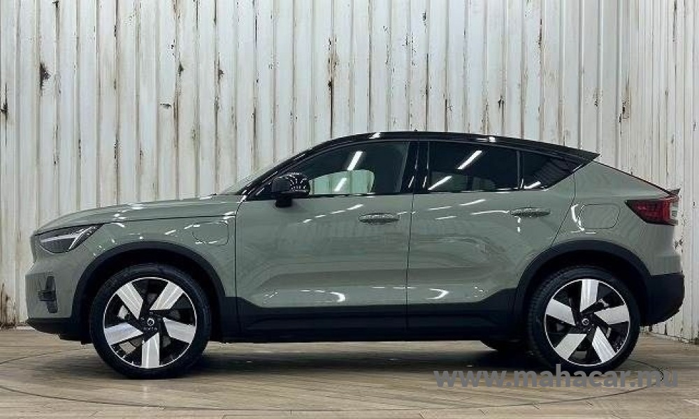 2022 VOLVO C40 photo 5