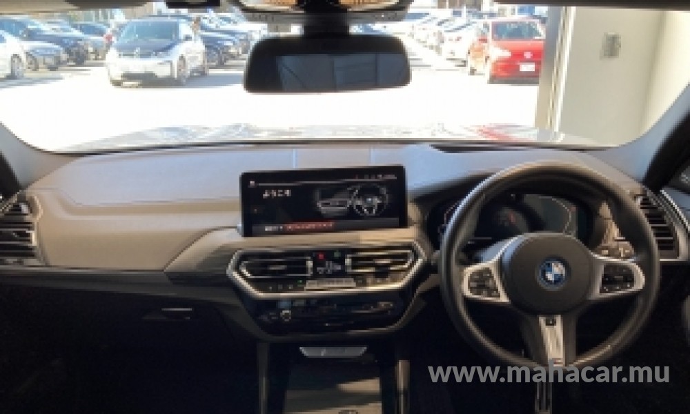 2022 BMW iX3 photo 17