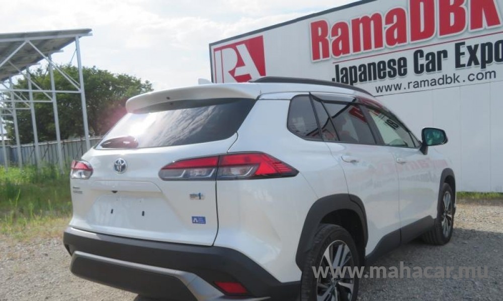 2022 Toyota COROLLA CROSS photo 3