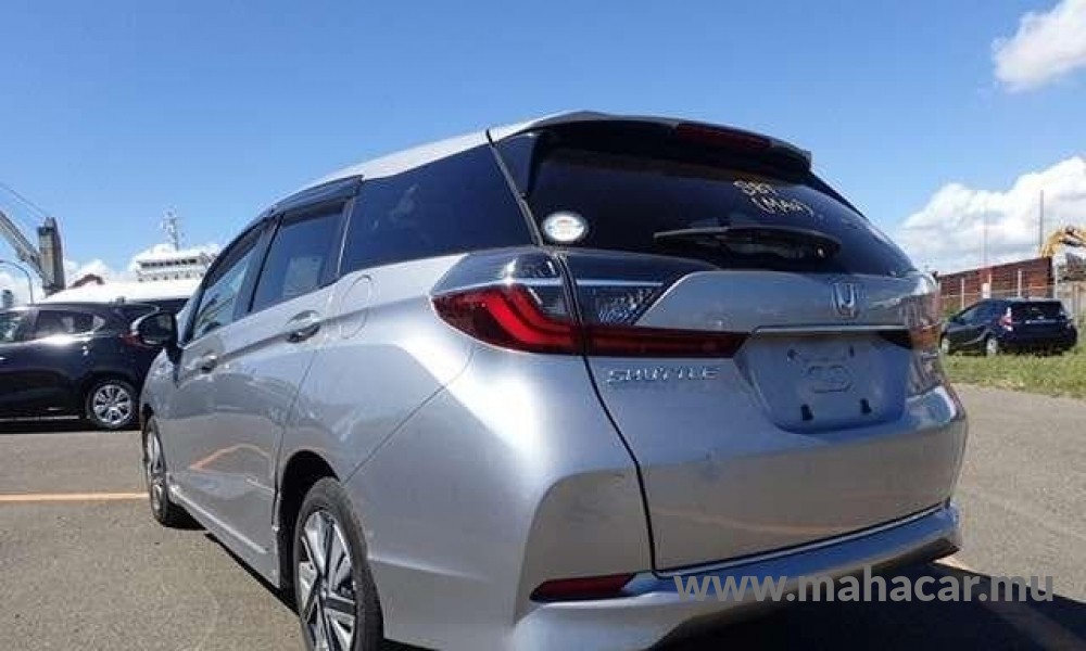 2019 Honda SHUTTLE HYBRID photo 3