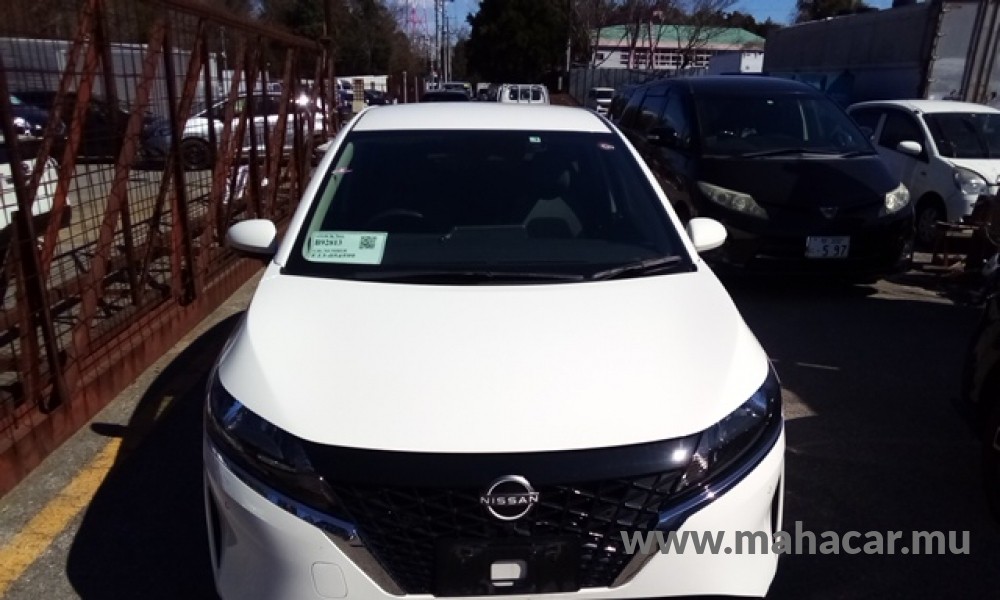 2022 Nissan NOTE E-POWER, White