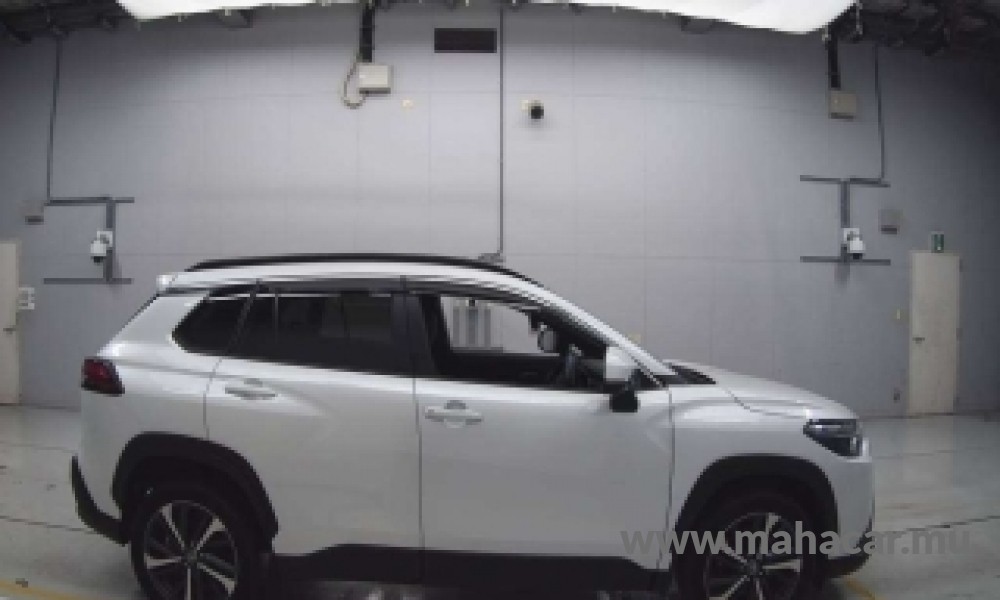 2022 Toyota COROLLA CROSS photo 3