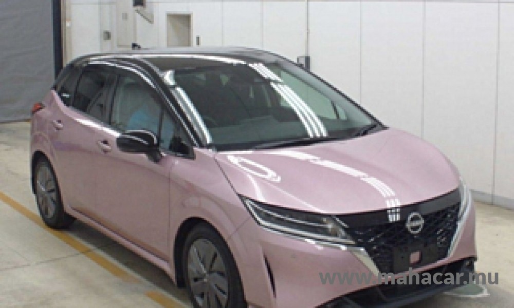 2021 Nissan NOTE E-POWER photo 2