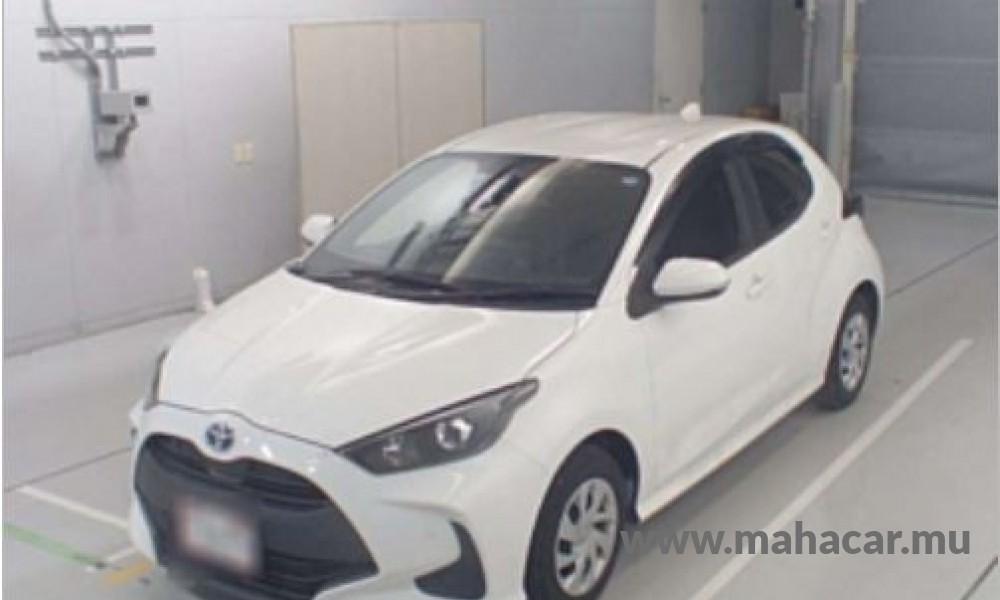 2020 Toyota Yaris, White