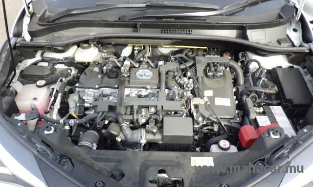 2020 Toyota CHR HYBRID photo 10
