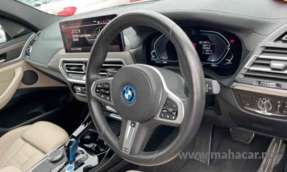 2021 BMW iX3 photo 3