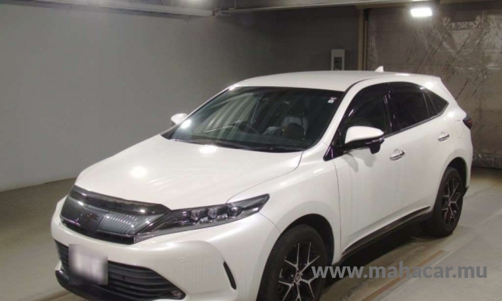 2020 Toyota Harrier, White