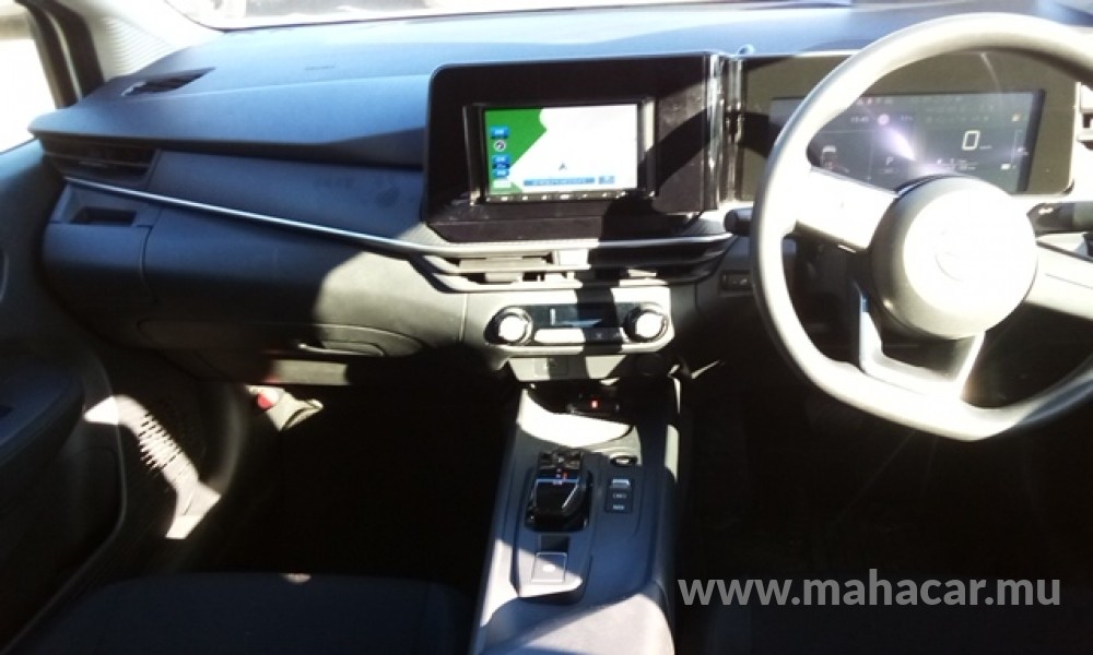 2022 Nissan NOTE E-POWER photo 6