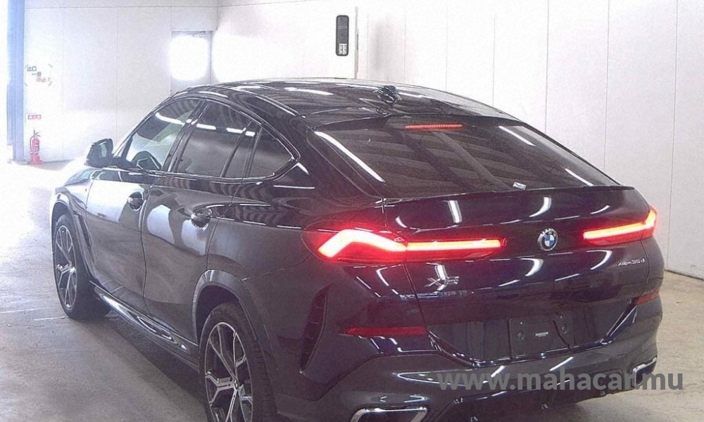 2021 BMW X 6 photo 4