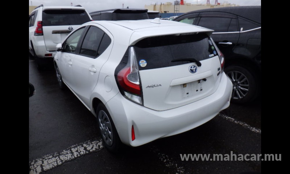 2019 Toyota AQUA photo 7