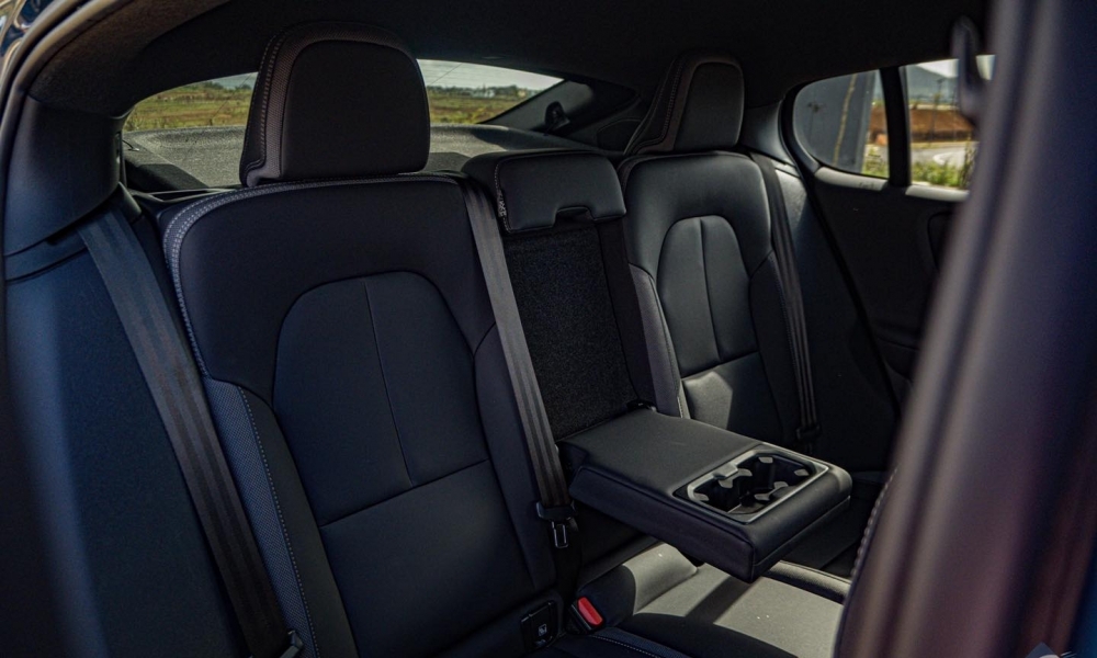 2022 VOLVO C40 photo 7