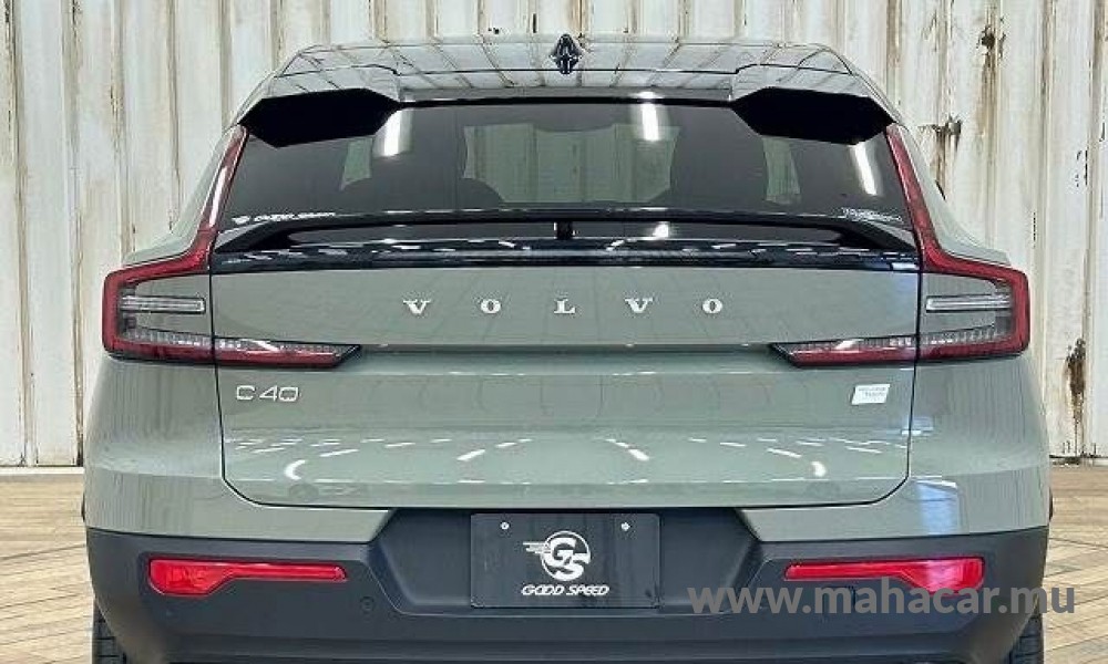 2022 VOLVO C40 photo 9