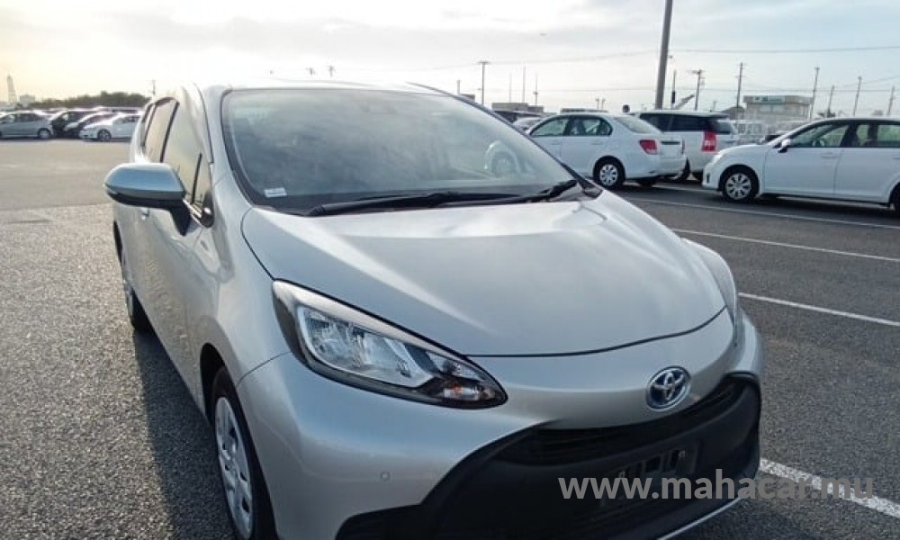 2022 Toyota AQUA photo 11