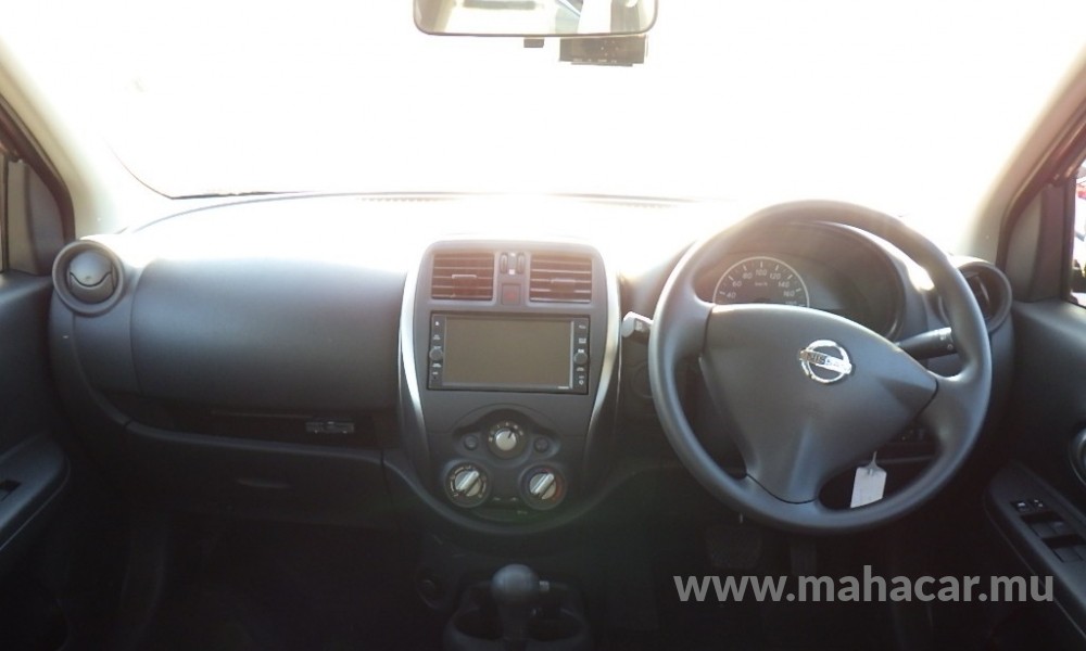 2022 Nissan March photo 8