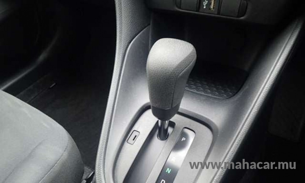 2022 Toyota Yaris Hybrid photo 15