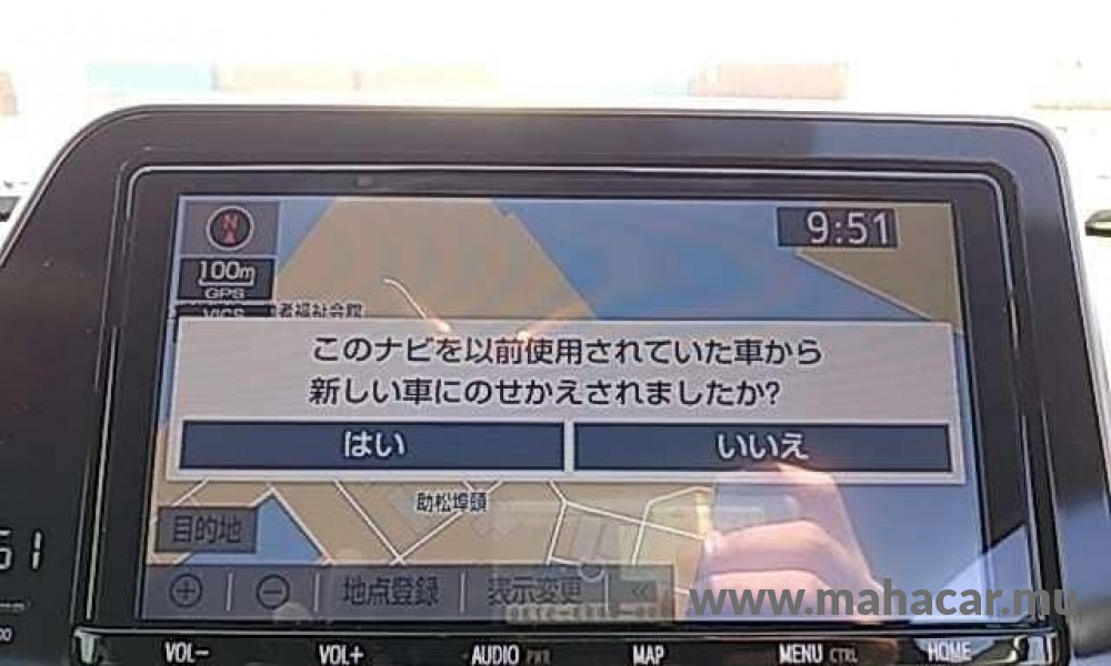 2019 Toyota CHR HYBRID photo 4