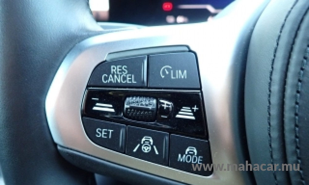 2022 BMW i4 photo 11