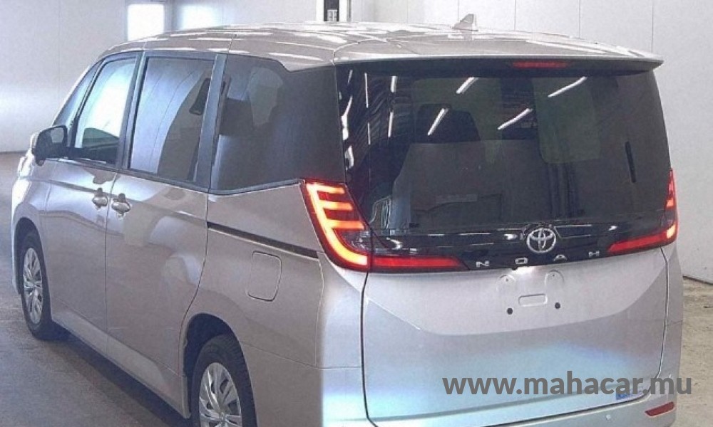 2023 Toyota Noah photo 5