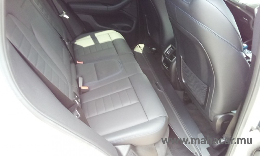 2022 BMW iX3 photo 9