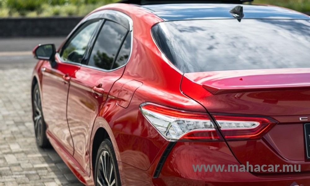 2020 Toyota Camry photo 17