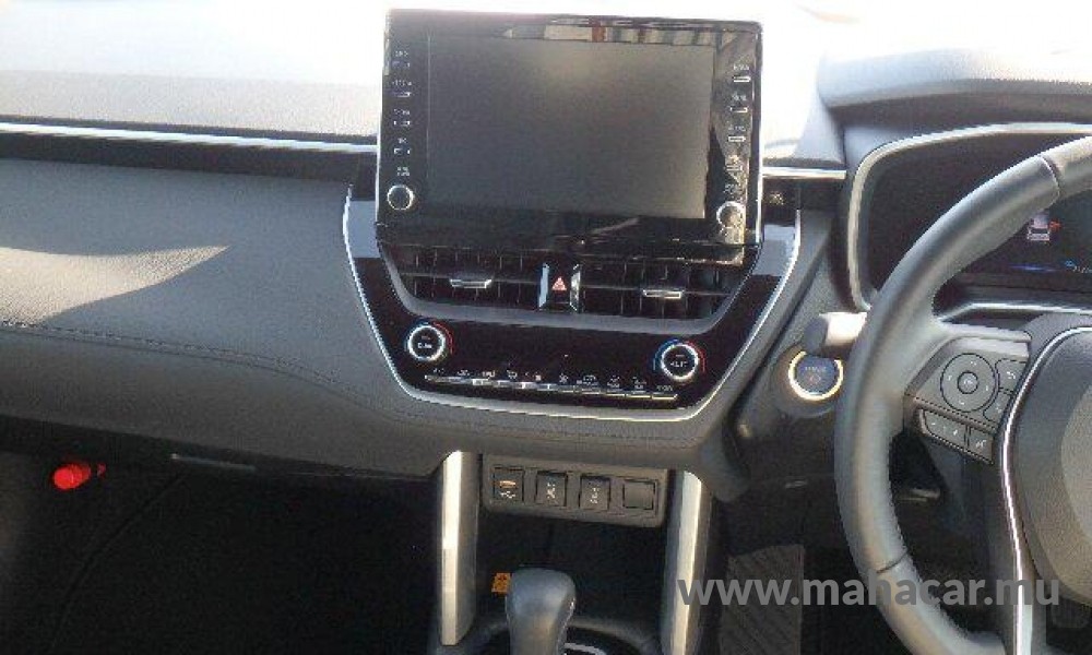 2021 Toyota COROLLA CROSS photo 12