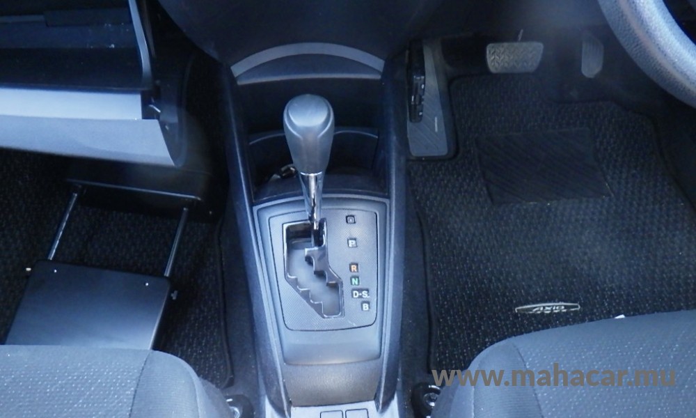 2020 Toyota Corolla Axio photo 7