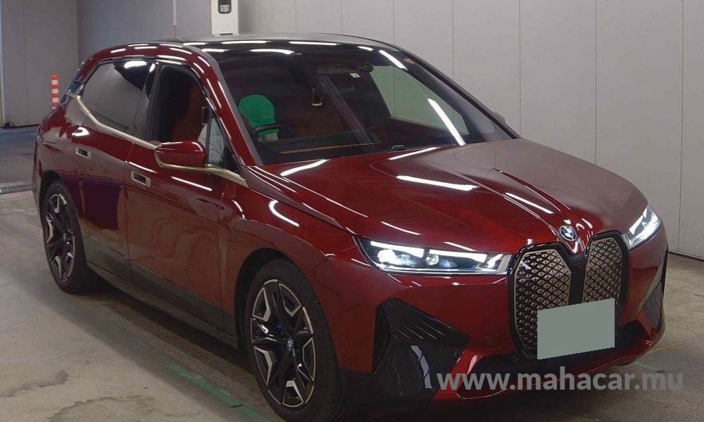 2022 BMW iX photo 3