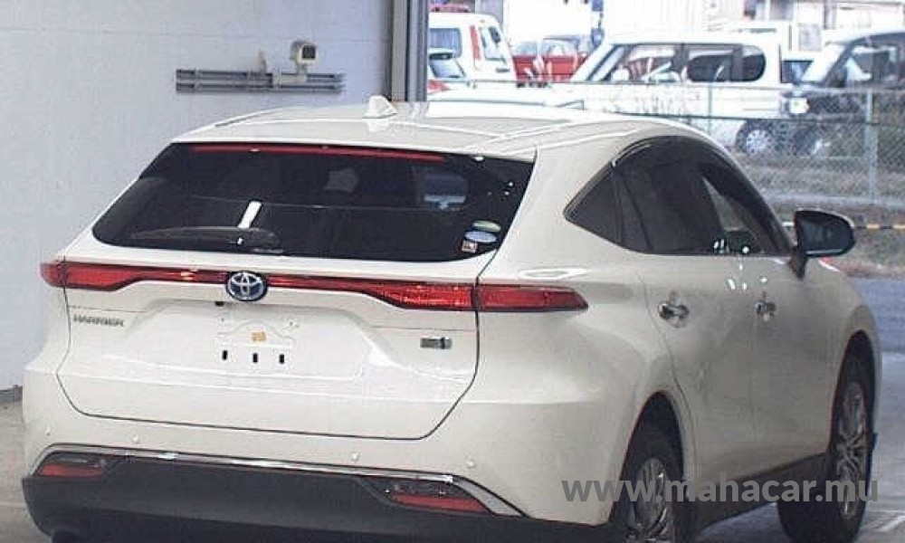 2020 Toyota Harrier photo 6