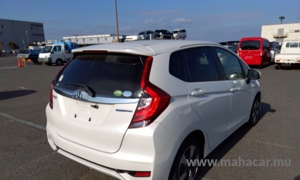 2019 Honda FIT HYBRID photo 3