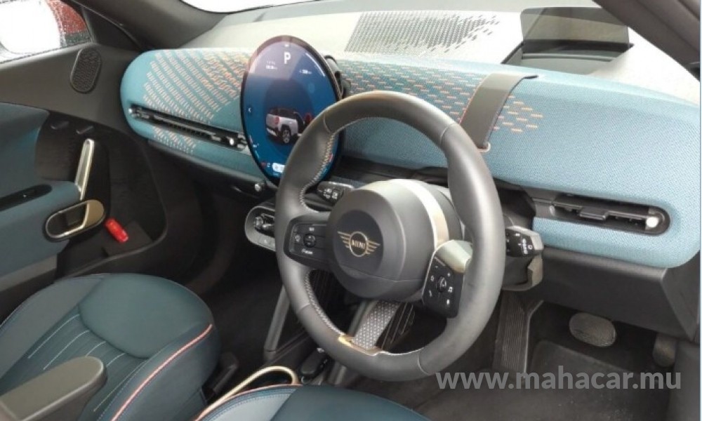 2024 MINI COOPER photo 4