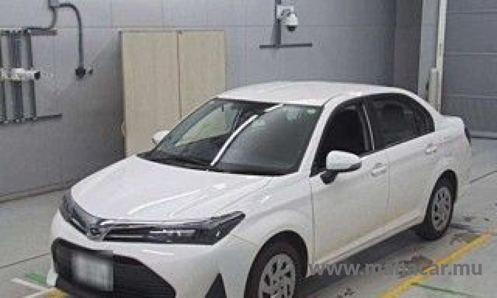 2023 Toyota Corolla Axio, White