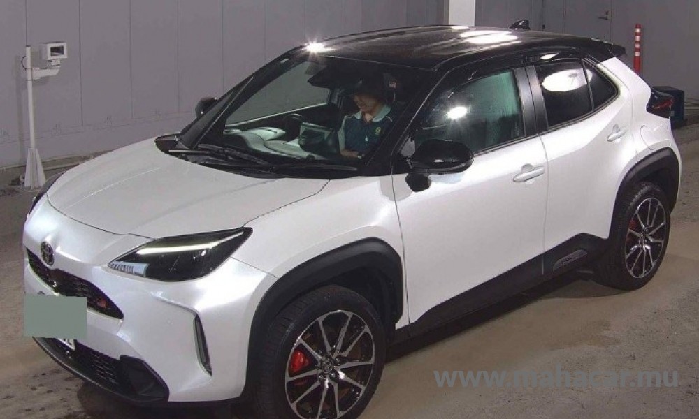 2023 Toyota Yaris Cross Hybrid, White