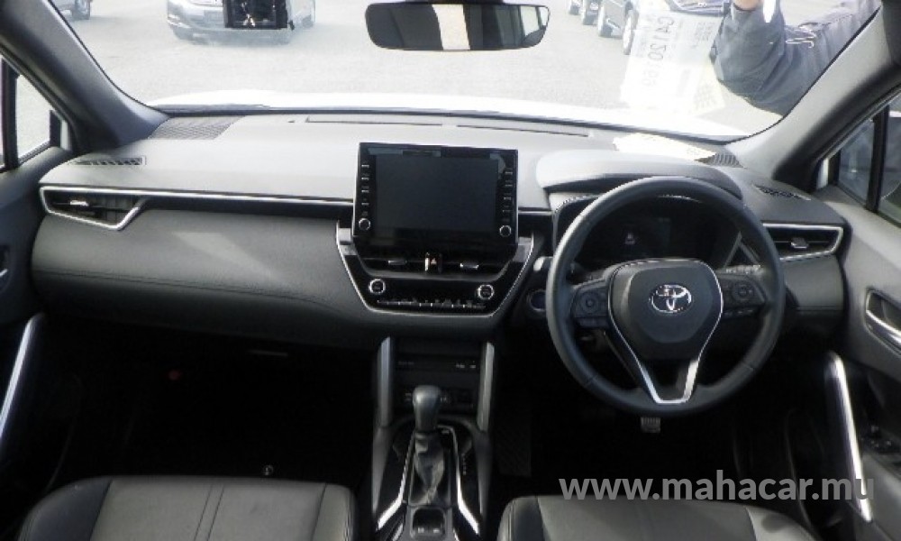 2023 Toyota COROLLA CROSS photo 2