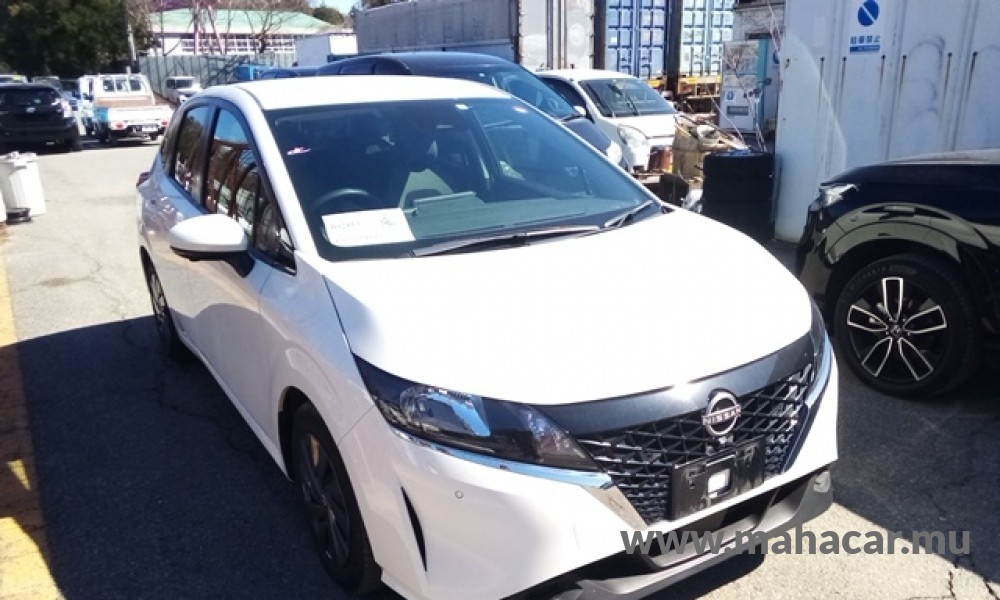 2022 Nissan NOTE E-POWER photo 2