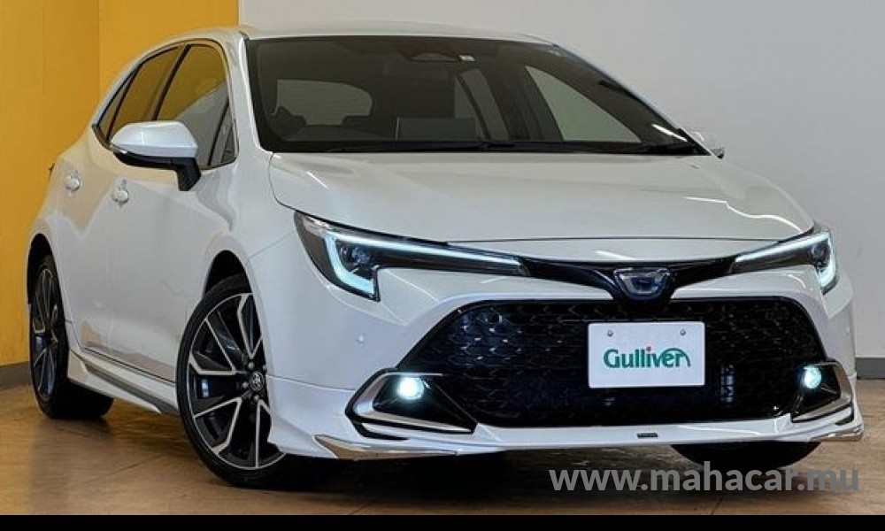 2023 Toyota COROLLA SPORT, White