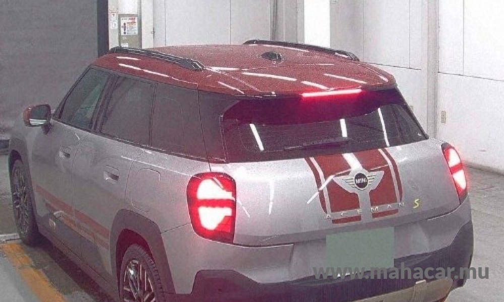 2024 MINI COOPER photo 2