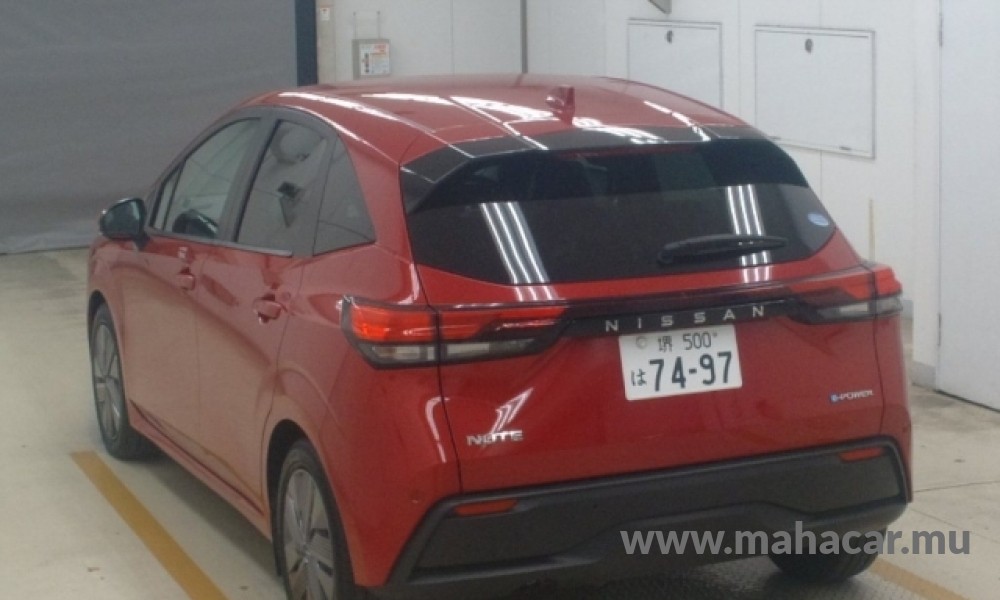 2021 Nissan NOTE E-POWER photo 2