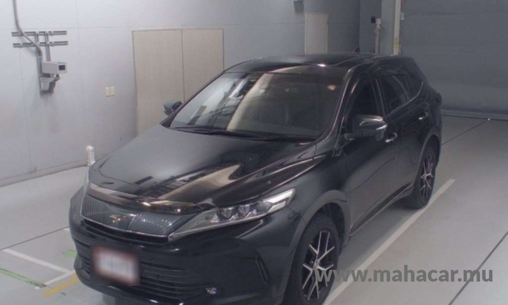2020 Toyota Harrier, Black