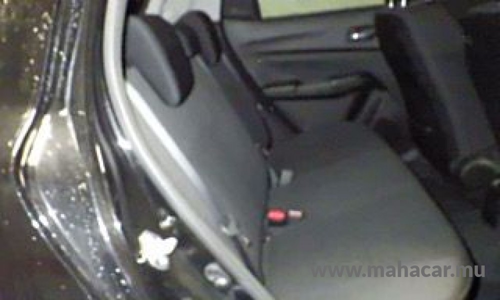 2022 Suzuki Swift photo 6