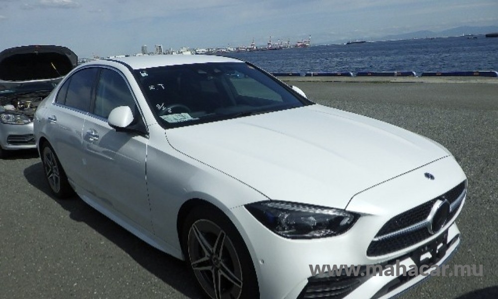 2024 Mercedes C200 photo 6