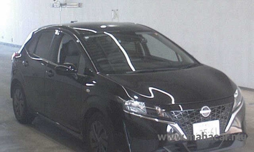 2021 Nissan NOTE E-POWER photo 3