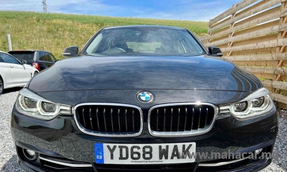 2019 BMW 318i, Black