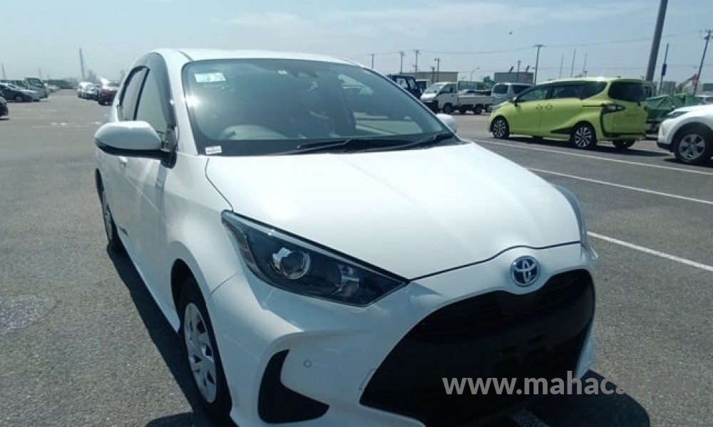 2022 Toyota Yaris Hybrid photo 12