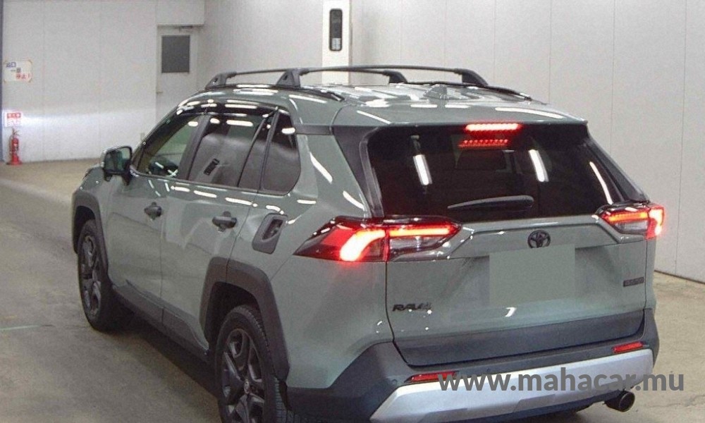 2023 Toyota Rav4 photo 2