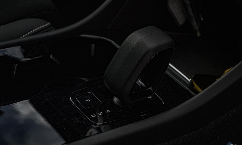 2022 VOLVO C40 photo 10