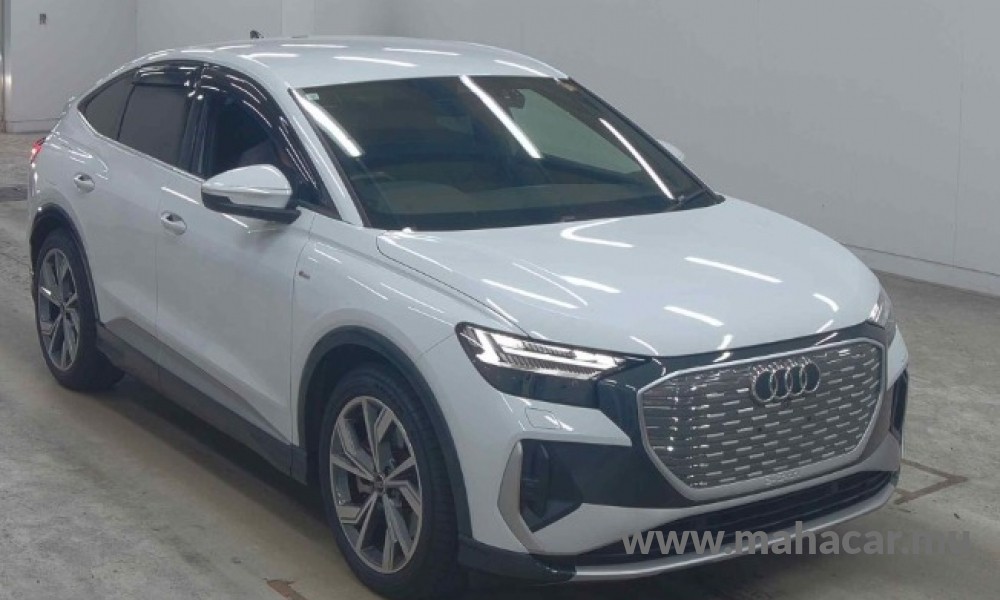 2023 AUDI Q4 photo 2