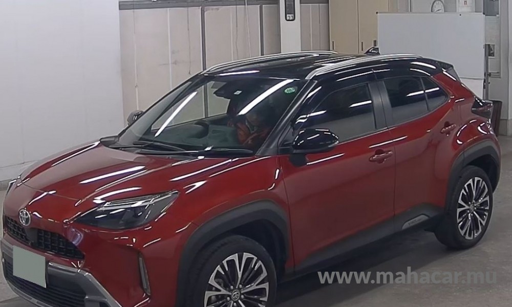2023 Toyota Yaris Cross, Red